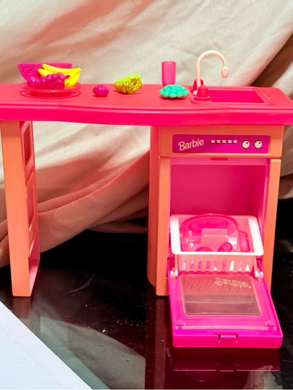 1994 So Much To Do Barbie Kitchen Counter Dishwasher w/ Original Accessories
